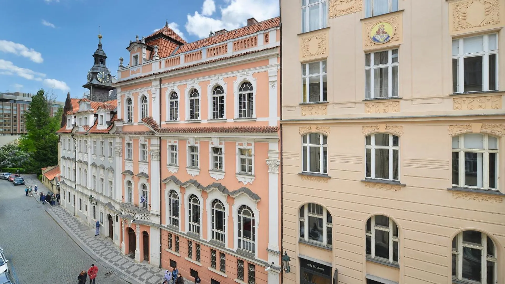 Old Town Residence By Little King Praga